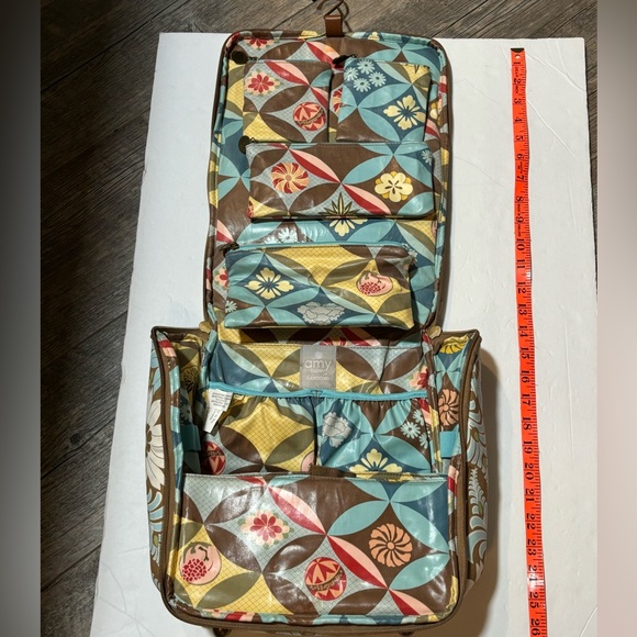 NWOT Multi-functional vinyl travel organizer by AMY BUTLER - Picture 2 of 13